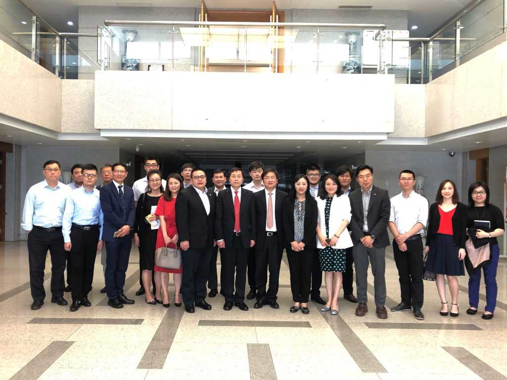 协会组织中资企业与中国国际经济贸易仲裁委员会代表团座谈